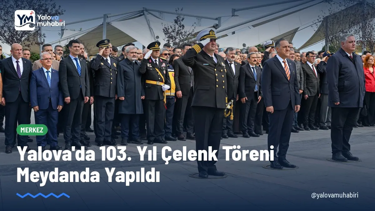 Cumhuriyet'in 103. yılı dolayısıyla düzenlenen çelenk programında Yalova Valisi Dr. Ahmet Hamdi Usta ve il protokolü, 15 Temmuz Demokrasi ve Cumhuriyet Meydanı'nda bir araya geldi.
