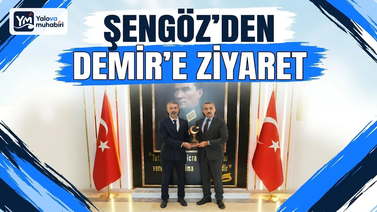 Armutlu Kaymakamı Erinç Demir, Yeniden Refah Partisi İlçe Başkanı Beytullah Şengöz'ü makamında kabul etti.