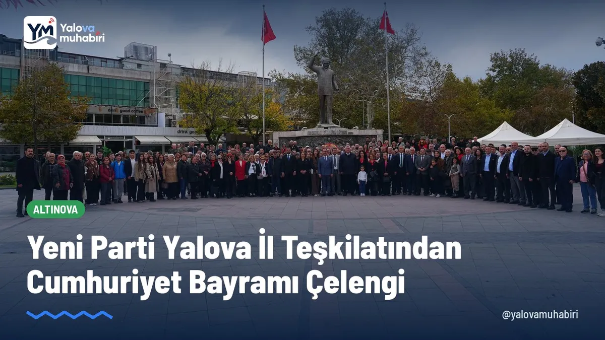 Yalova Belediye Başkanı Mehmet Gürel ile Subaşı Belediye Başkanı Turan Canbay, parti teşkilatının 29 Ekim Cumhuriyet Bayramı dolayısıyla düzenlediği çelenk sunma programında bir araya geldi.