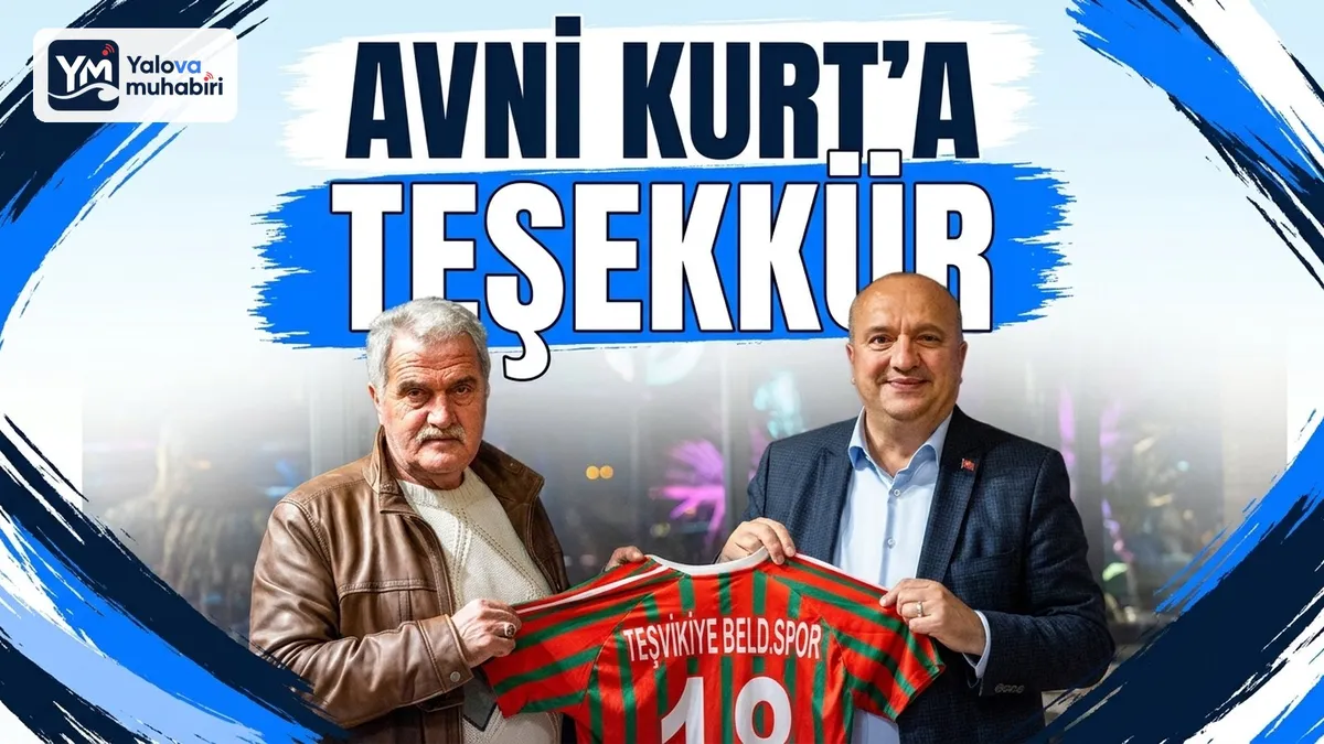Teşvikiye Belediyespor Kulübü'nün düzenlediği dayanışma gecesine katılan Çınarcık Belediye Başkanı Avni Kurt'a, kulüp yönetimi yerel spora sunduğu destek dolayısıyla teşekkür etti.
