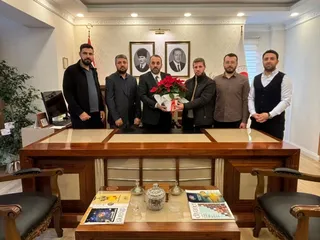 Yalova İl Müftüsü Naci Çakmakçı, Adalı Hafız Ahmet Hızal Yatılı Erkek Kur'an Kursu heyetini Hayırlı olsun ziyareti kapsamında ağırlayarak hafızlık çalışmaları hakkında bilgi aldı. - Küçük görsel 2