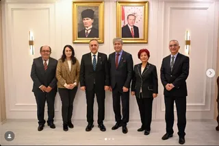 Yalova Valisi Dr. Ahmet Hamdi Usta; Musiki Dernek Başkanı Faruk Ömer Öskan, iş insanı Kamil Alfat ve Eğitim Bir-Sen Şube Başkanı Ahmet Kotcioğlu'nu kabul etti. - Küçük görsel 2