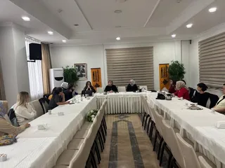 Yalova Öğretmen Akademileri programında, çocuklarda sorgulama ve düşünme becerilerinin geliştirilmesi ile erdemli bireyler yetiştirmenin önemi ele alındı. - Küçük görsel 3