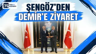 Armutlu Kaymakamı Erinç Demir, Yeniden Refah Partisi İlçe Başkanı Beytullah Şengöz'ü makamında kabul etti. - Küçük görsel 1