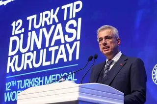 Yalova İl Sağlık Müdürü Uzm. Dr. Halim Ömer Kaşıkcı, Cumhurbaşkanlığı himayelerinde İstanbul'da "Üreten Sağlık" temasıyla düzenlenen tıp buluşmasında yer aldı. - Küçük görsel 3