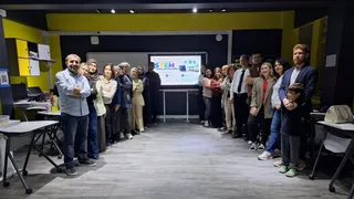 Farklı branşlardan 25 öğretmenin katılımıyla 19–23 Ekim 2026 tarihleri arasında düzenlenen temel Seviye Stem eğitimi sona erdi; takımlar kendi prototiplerini geliştirdi. - Küçük görsel 2