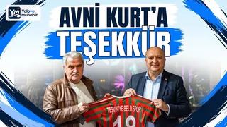 Teşvikiye Belediyespor Kulübü'nün düzenlediği dayanışma gecesine katılan Çınarcık Belediye Başkanı Avni Kurt'a, kulüp yönetimi yerel spora sunduğu destek dolayısıyla teşekkür etti. - Küçük görsel 1