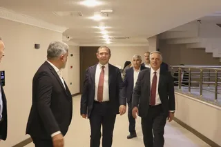 Enerji ve Tabii Kaynaklar Bakan Yardımcısı Abdullah Tancan, Yalova Vali Yardımcısı Osman Sarı ve beraberindekiler, Termal'de hizmet vermeye başlayan Pinhan Otel'in açılışına katıldı. - Küçük görsel 7