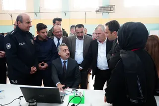 İlçe protokolünün katıldığı törenle kapılarını açan TÜBİTAK 4007 Bilim Şenliği'nde, öğrencilerin ve katılımcıların hazırladığı bilimsel projeler sergilenmeye başladı. - Küçük görsel 7
