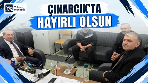 Çınarcık İlçe Milli Eğitim Müdürü Mesut Demirci İle İlçe Şube Müdürü Mehmet Emin Sancar, Hüdaverdi Aydın Ortaokulu Müdürü Ahmet Kadir Şavlı'ya yeni görevi dolayısıyla hayırlı olsun ziyaretinde bulundu.