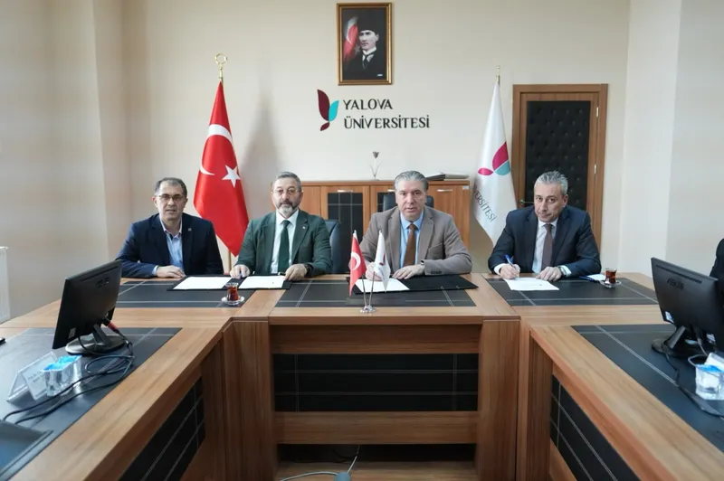 Rektörlük binasında düzenlenen törende, akademi ile üretim sektörünü buluşturan Üniversite-Sanayi İş Birliği Protokolü 7 sanayi kuruluşunun katılımıyla imza altına alındı. - Fotoğraf 4
