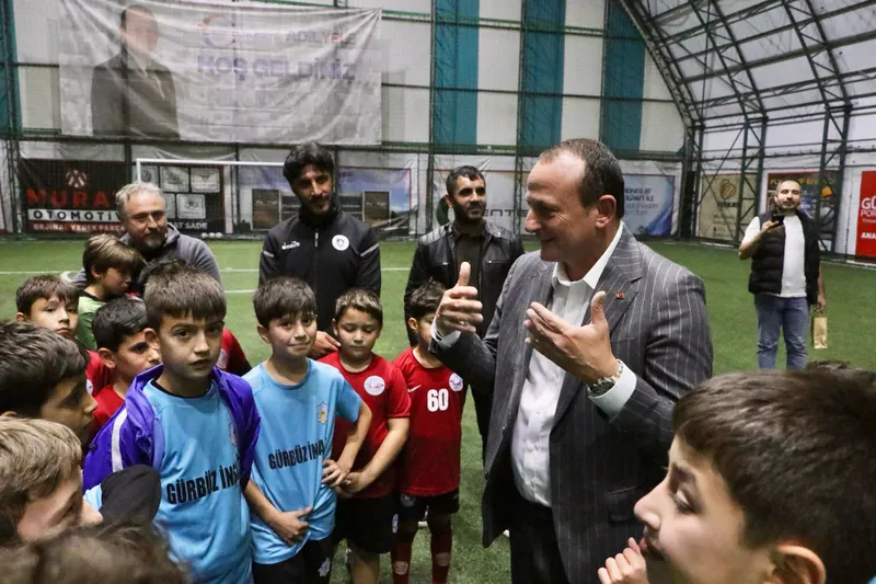 Çiftlikköy Belediyesi Kültür, Sanat ve Sosyal İşler Müdürlüğü tarafından organize edilen Cumhuriyet Kupası Turnuvası'nda Çiftlikköy Kültürspor şampiyonluğa ulaştı. - Fotoğraf 1