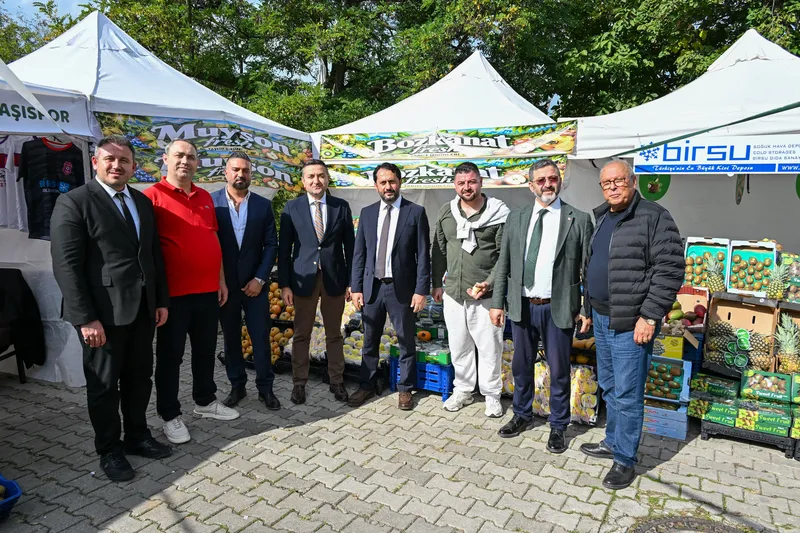 Yalova'nın Subaşı beldesinde bu yıl 12'ncisi düzenlenen Kivi Festivali, il protokolü, üreticiler ve vatandaşların katıldığı açılış programıyla kapılarını açtı. - Fotoğraf 8