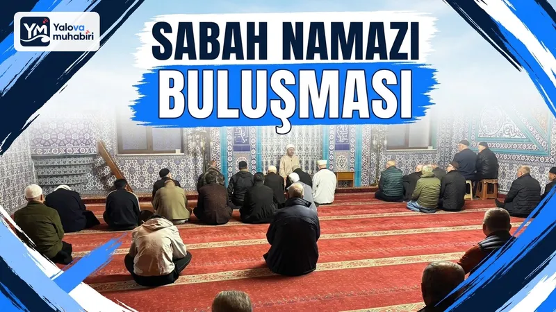 Yalova'da Abdülhamid Han Camii'nde bir araya gelen cemaat, sabah namazının ardından İl Müftüsü Naci Çakmakçı'nın sohbetini dinledi ve dua etti.